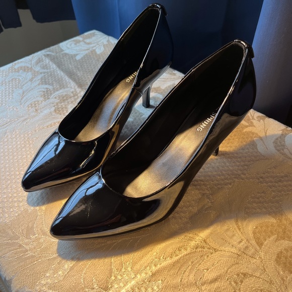 Black patent leather shoes from Call it Spring. Size 7.5 - Picture 2 of 7
